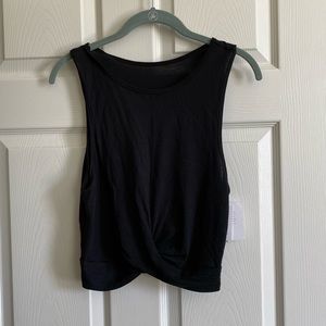 Beyond Yoga twist front cropped tank